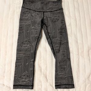 Size 2 lululemon align cropped leggings